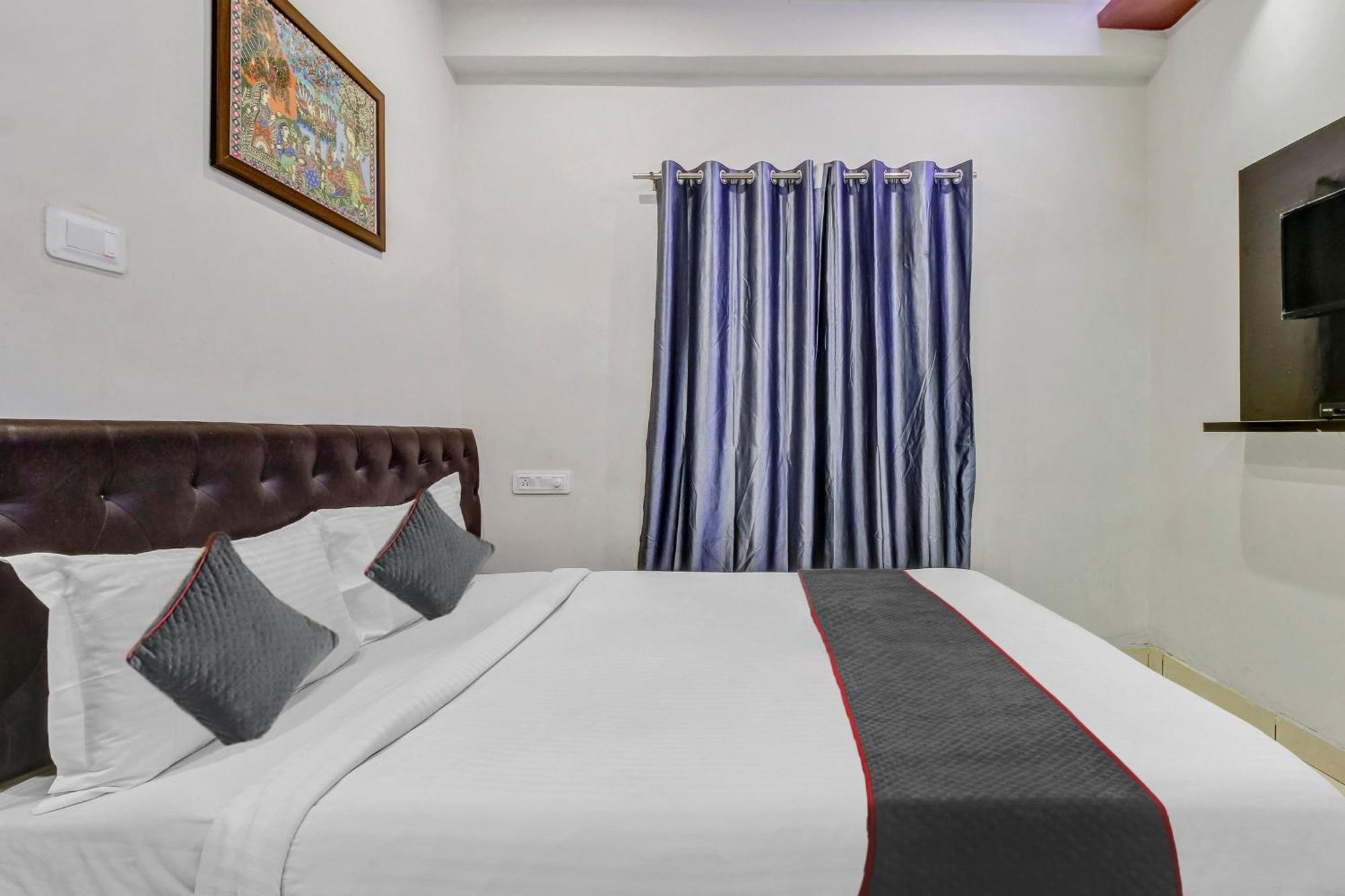 Collection O Galaxy Suites Haïdarabad Extérieur photo