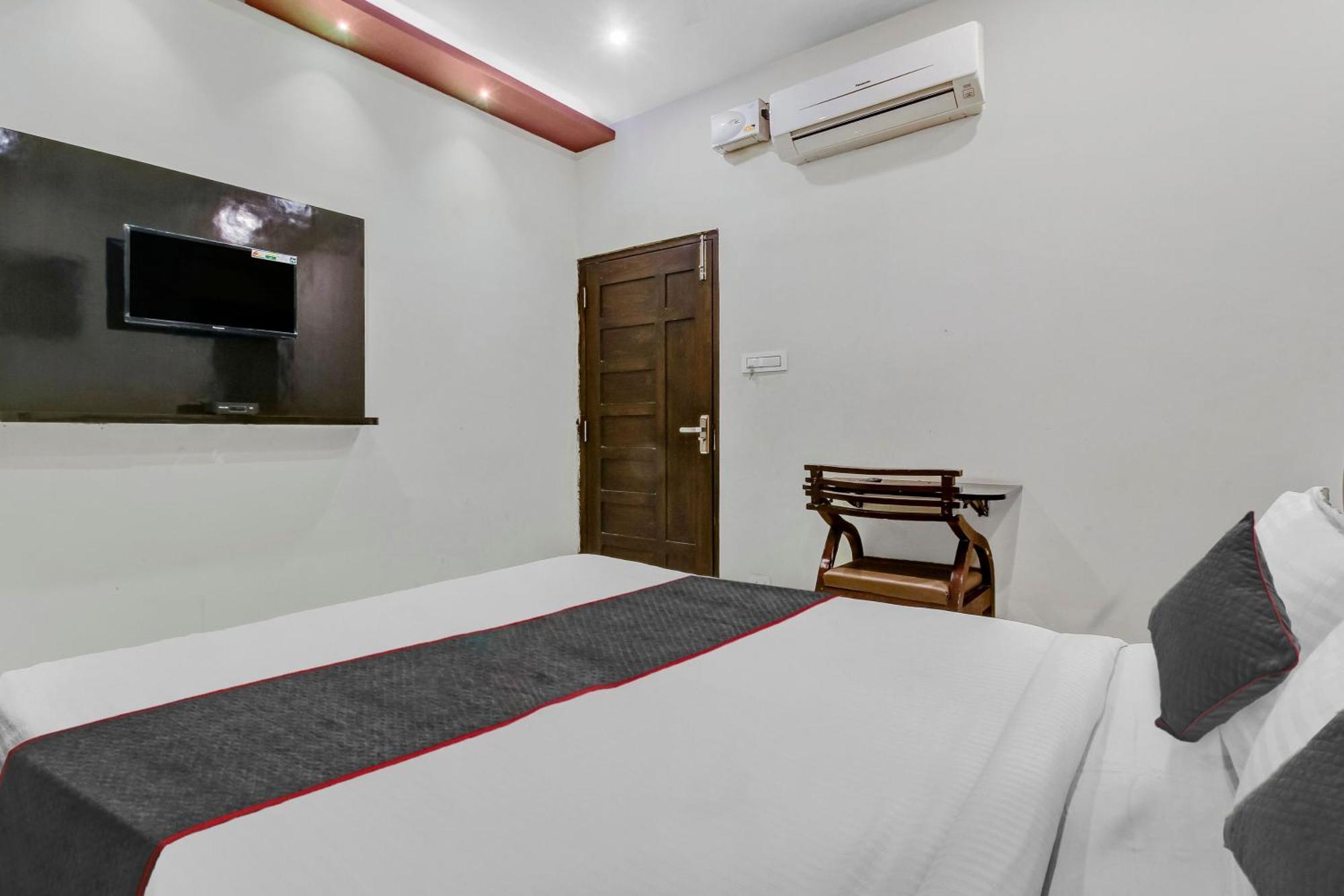 Collection O Galaxy Suites Haïdarabad Extérieur photo
