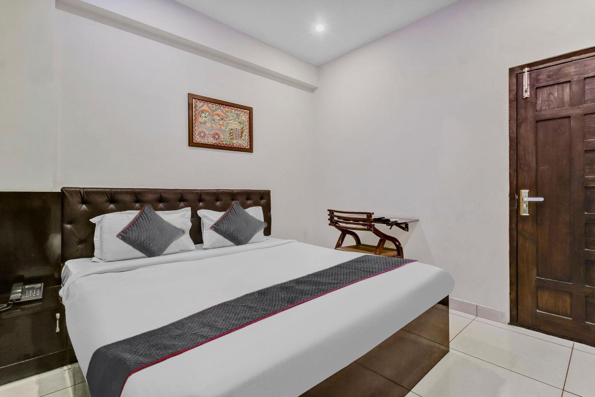 Collection O Galaxy Suites Haïdarabad Extérieur photo